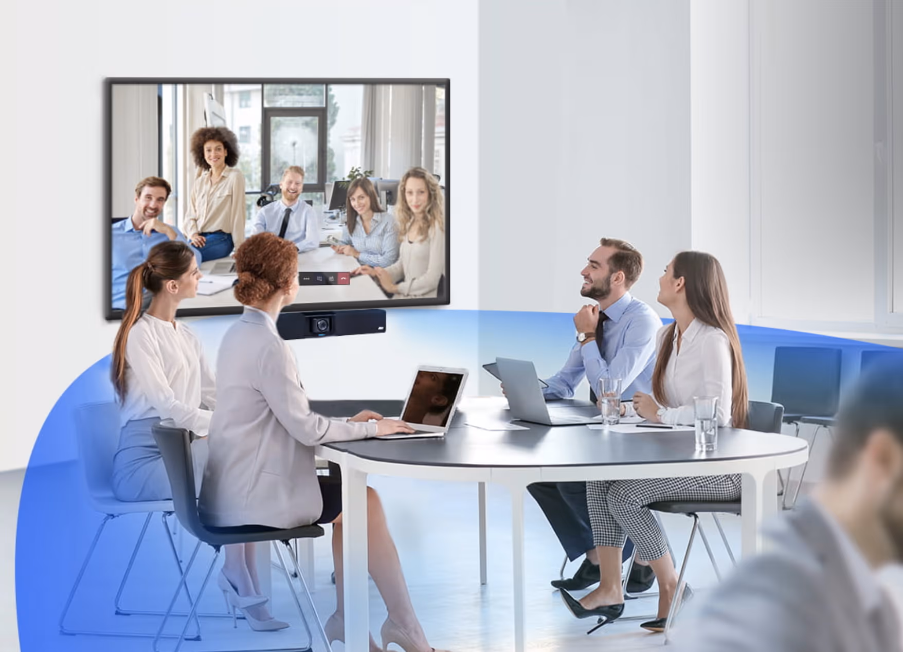 Uninterrupted Clarity created by Audio Fence and Beamforming Technology